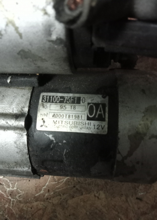 Стартер Suzuki Wagon R Solio M000T81981