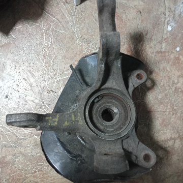 Поворотный кулак  HONDA FIT GD1